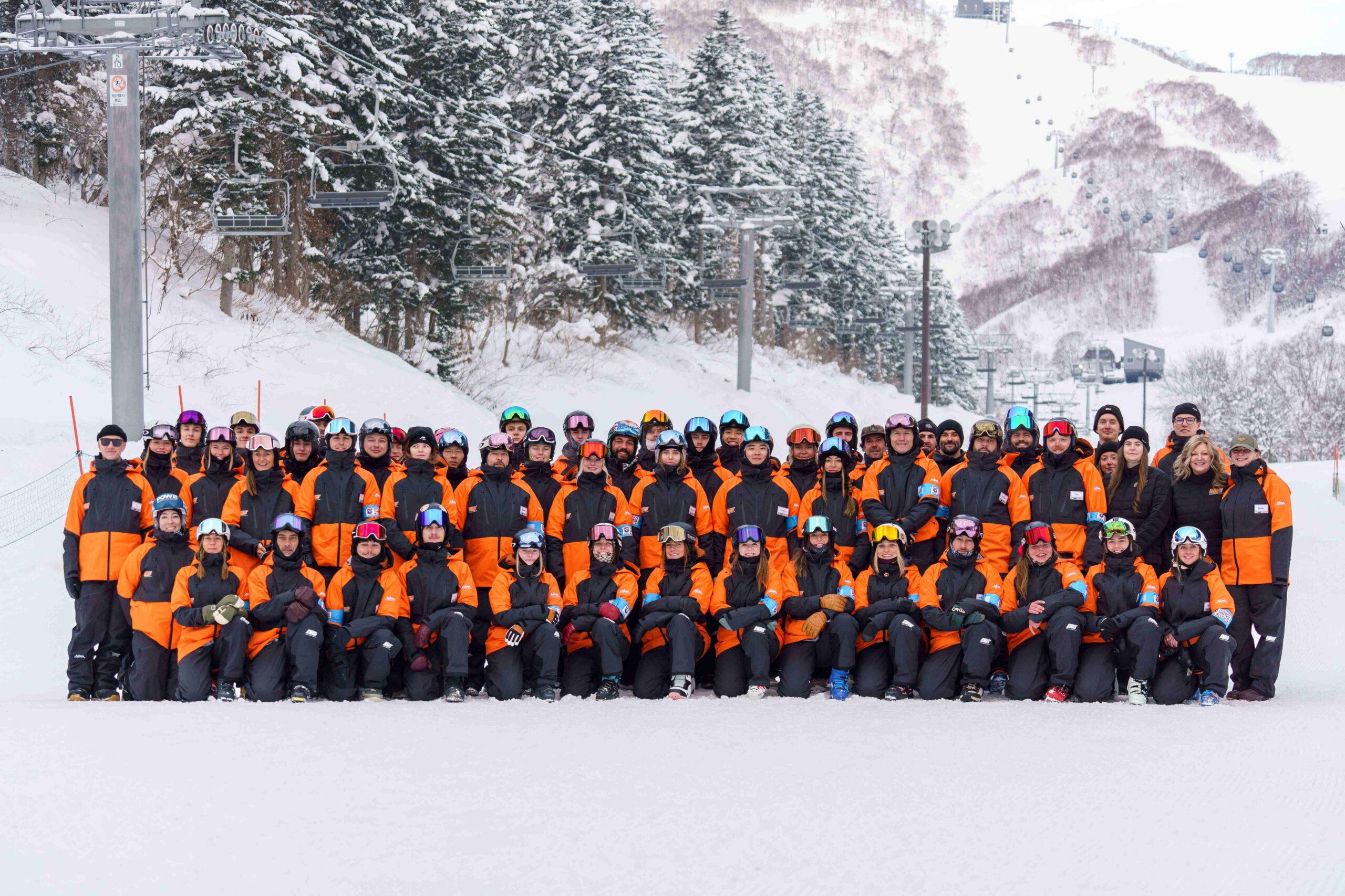 skijapan.com-nbs-001_Group Photo